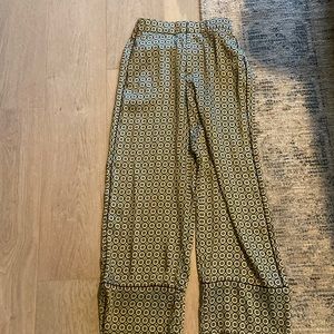 Zara green ankle length pant sz XS